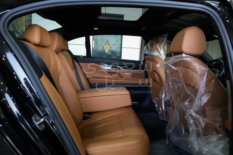2022 BMW 7 Series 730Li