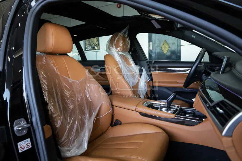 2022 BMW 7 Series 730Li