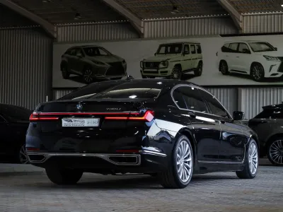 2022 BMW 7 Series 730Li
