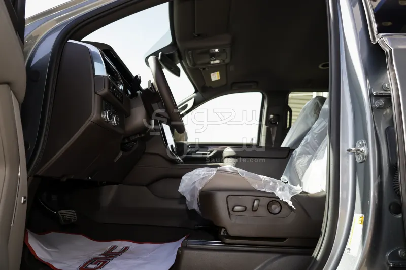 2025 جي ام سي يوكون اليفيشن