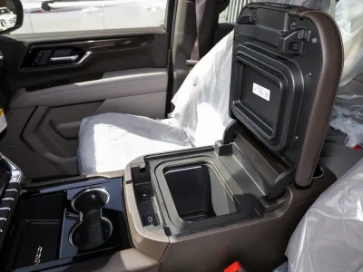 2025 جي ام سي يوكون اليفيشن