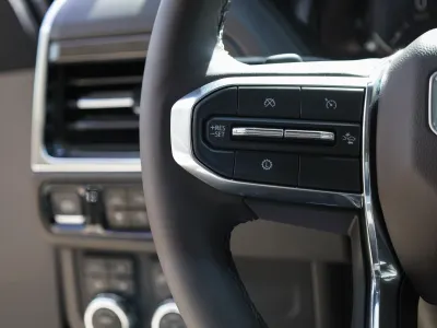 2025 جي ام سي يوكون اليفيشن