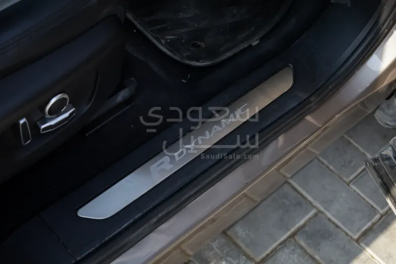 2021 لاند روفر رينج روفر ايفوك داينمك