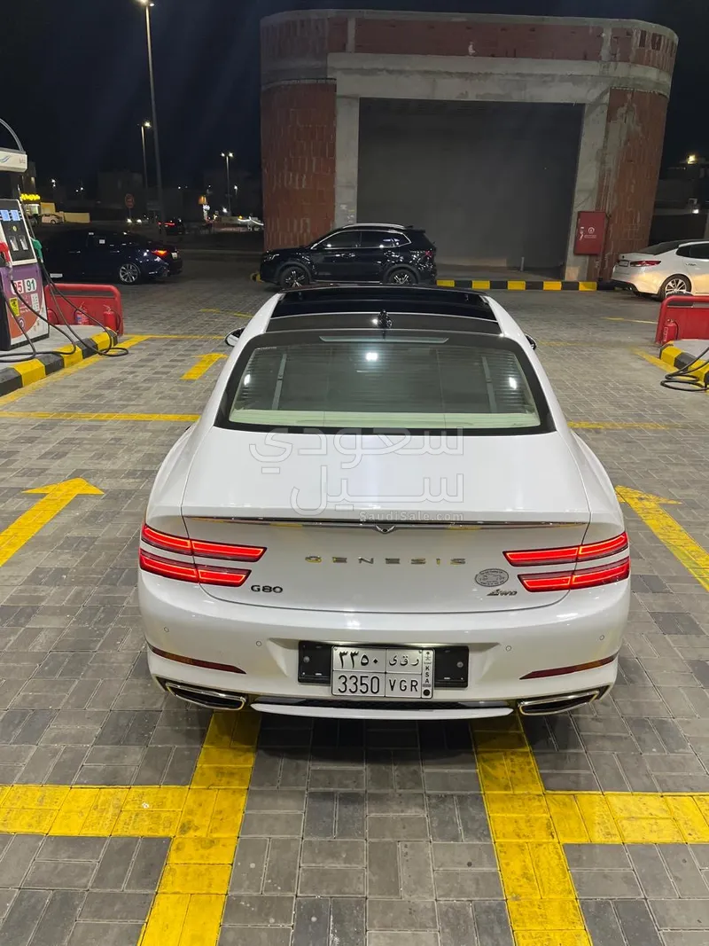 2021 جينيسيس جي 80 رويال