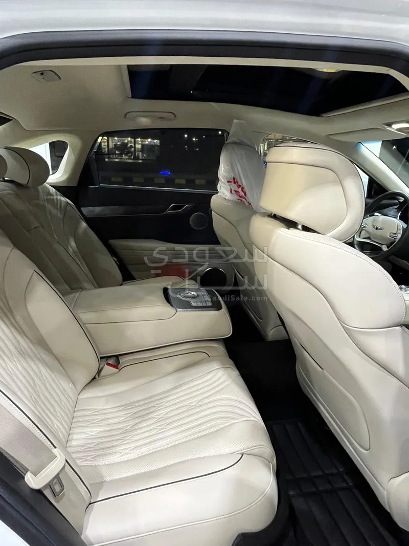 2021 جينيسيس جي 80 رويال