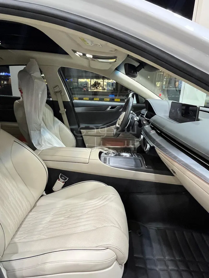 2021 جينيسيس جي 80 رويال