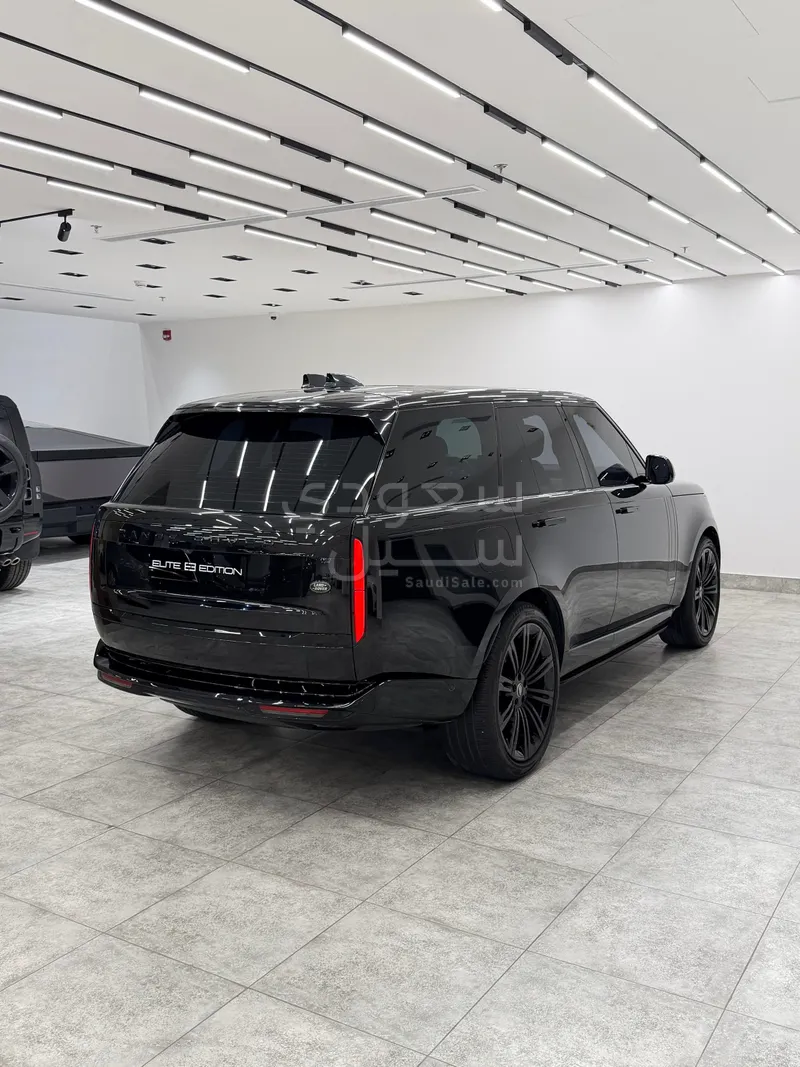 2022 لاند روفر رينج روفر اوتوبيوغرافي