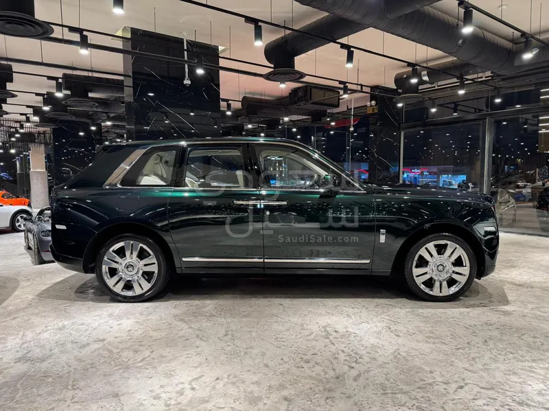 2019 Rolls-Royce Cullinan Silver Badge