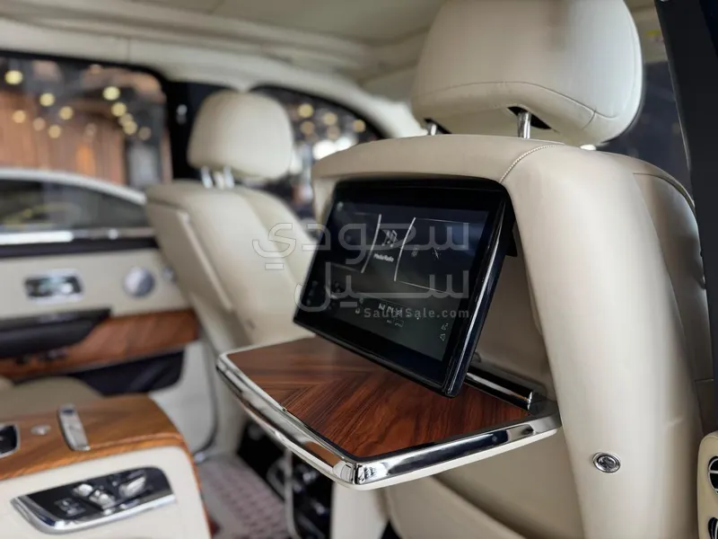 2019 Rolls-Royce Cullinan Silver Badge