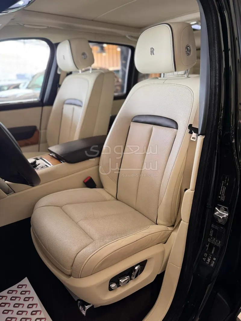 2019 Rolls-Royce Cullinan Silver Badge