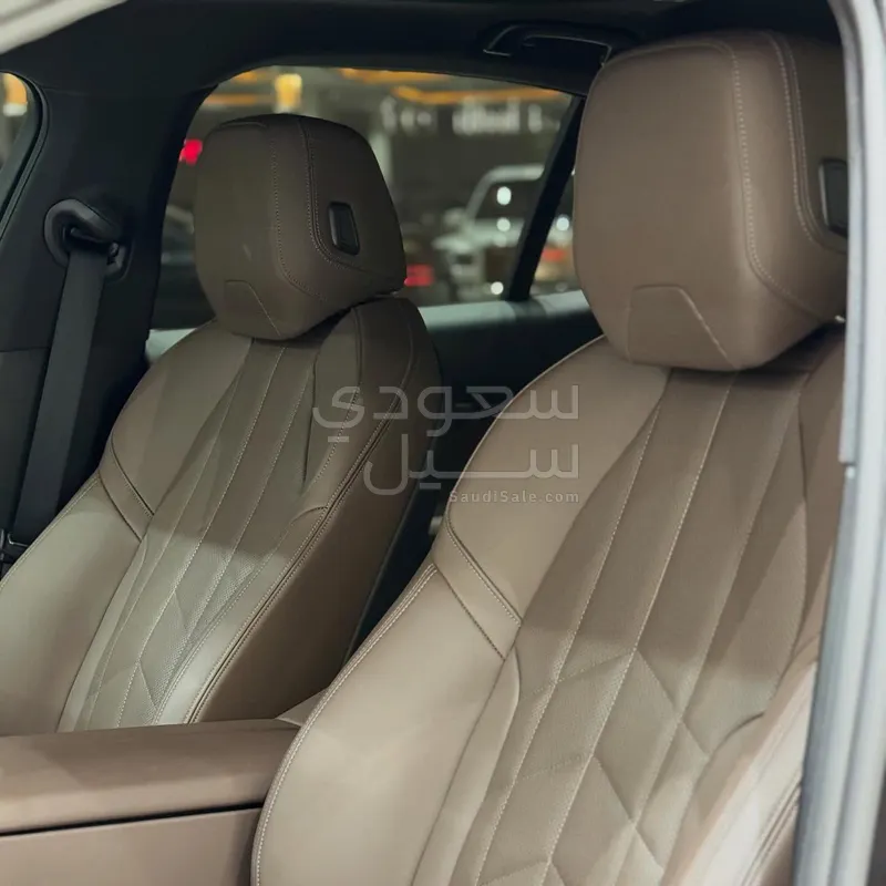 2024 بي ام دبليو الفئة الخامسة 520 أي