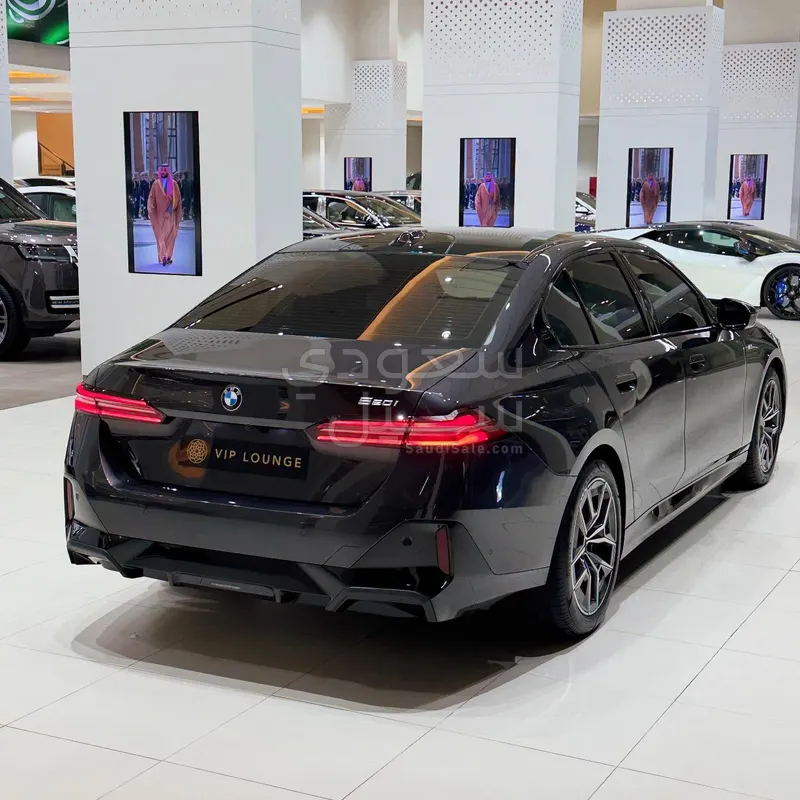 2024 بي ام دبليو الفئة الخامسة 520 أي