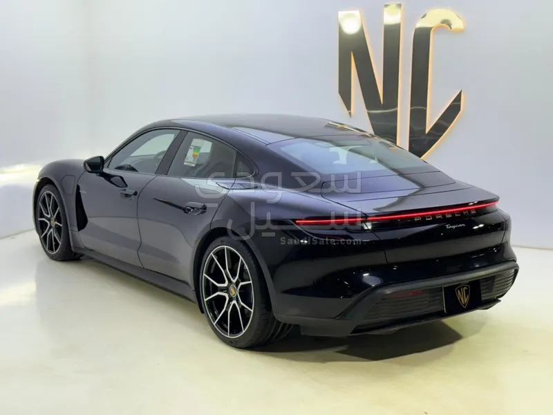 2024 بورش تايكان