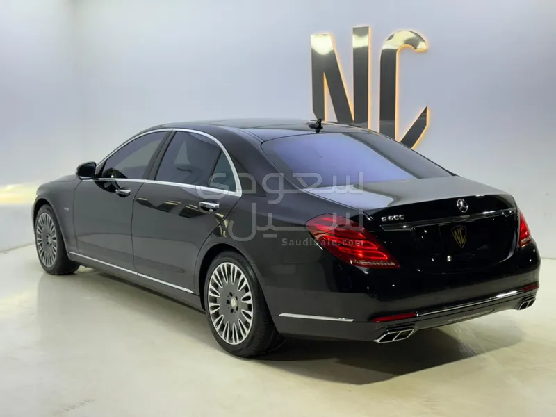 2015 مرسيدس - بنز إس 600