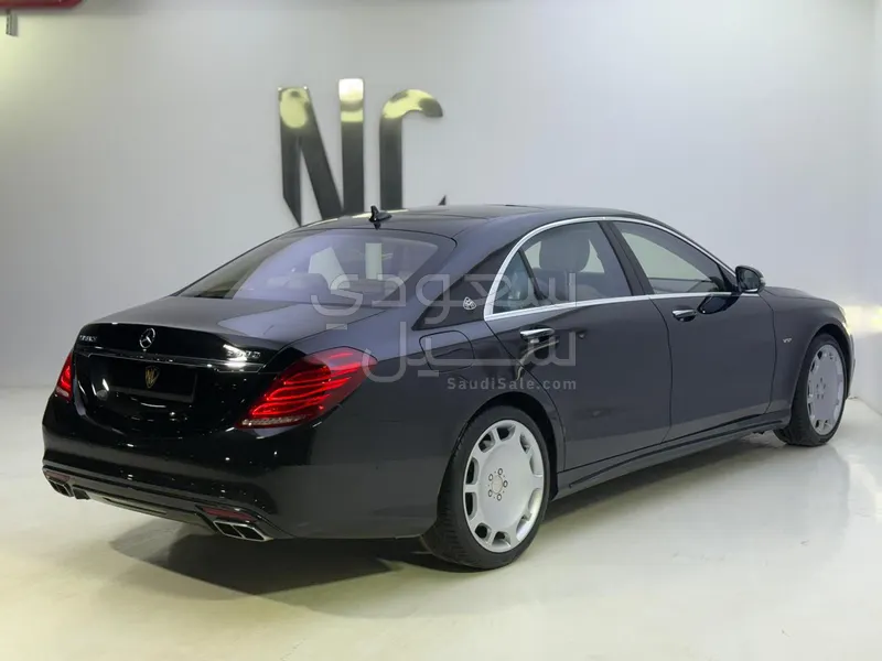 2015 مرسيدس - بنز إس 600