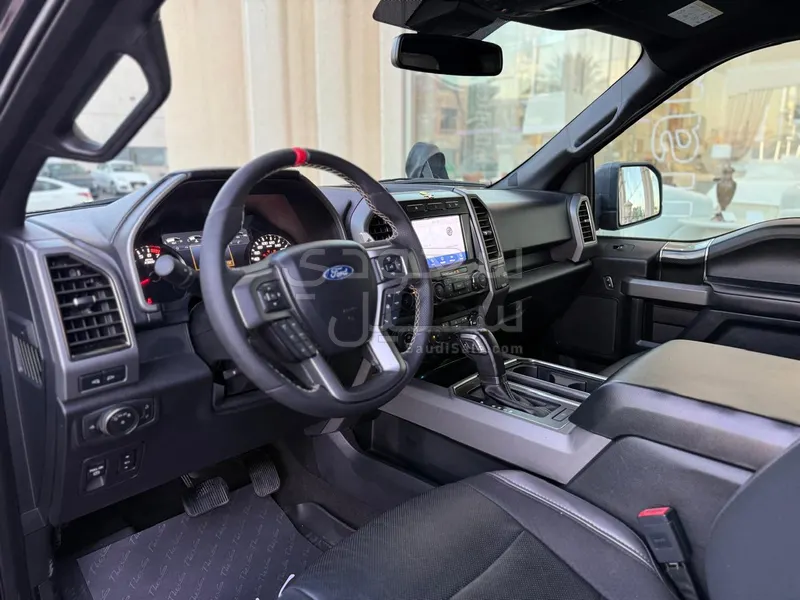 2020 فورد اف 150 رابتور