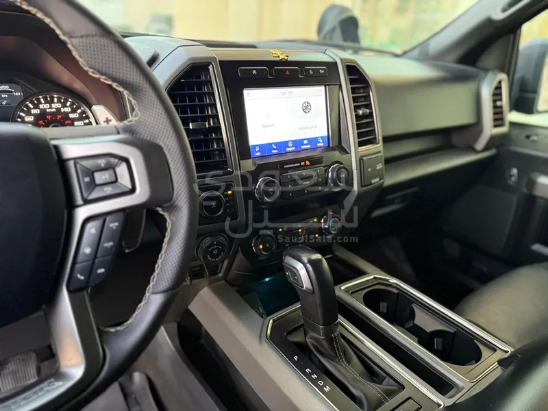 2020 فورد اف 150 رابتور