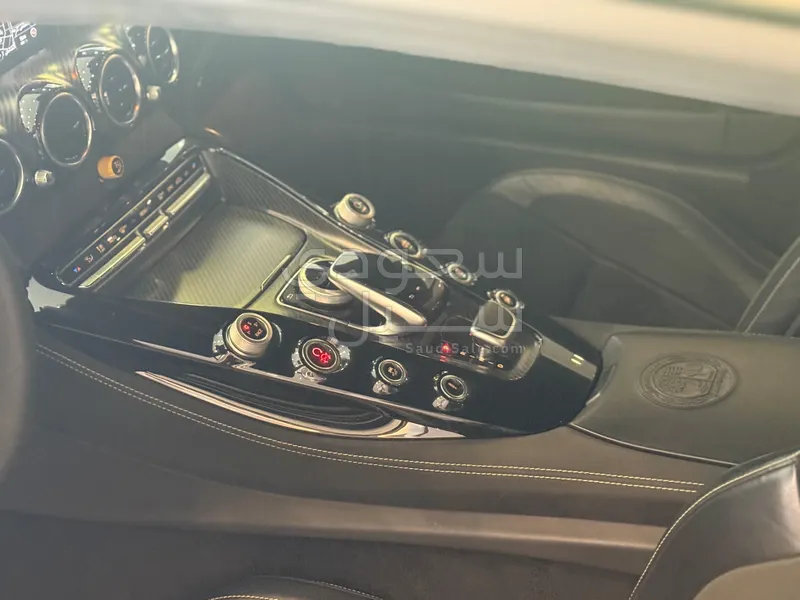 2018 مرسيدس - بنز جي تي أر أي إم جي