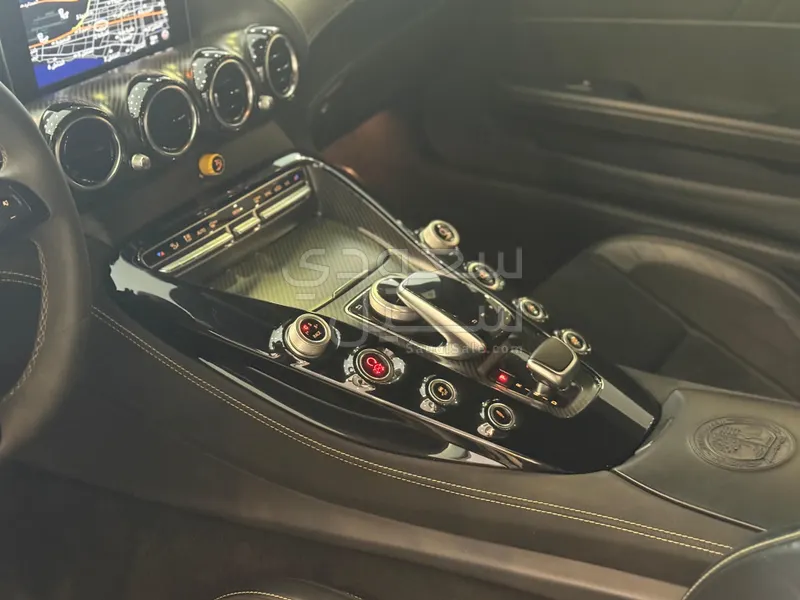 2018 مرسيدس - بنز جي تي أر أي إم جي