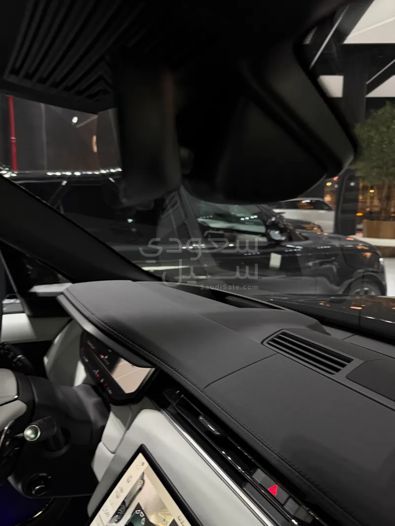 2025 لاند روفر رينج روفر سبورت اتش اس اي