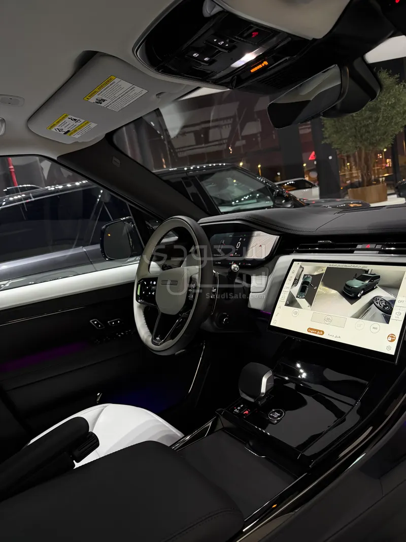 2025 لاند روفر رينج روفر سبورت اتش اس اي