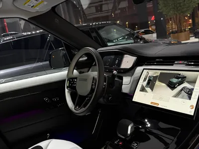 2025 لاند روفر رينج روفر سبورت اتش اس اي