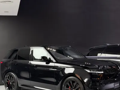 2025 لاند روفر رينج روفر سبورت اتش اس اي