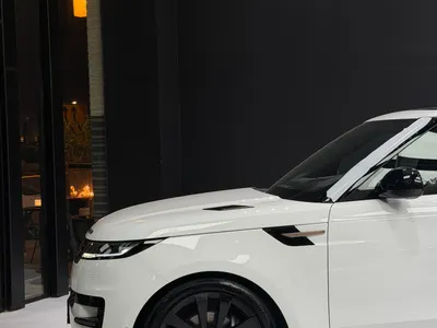 2025 لاند روفر رينج روفر سبورت اتش اس اي