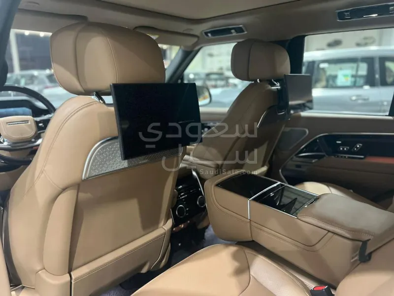 2023 لاند روفر رينج روفر اوتوبيوغرافي