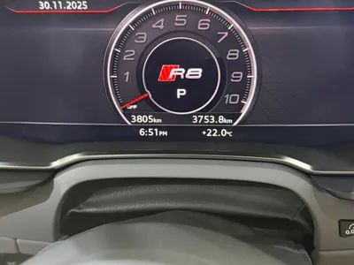 2023 اودي ار 8 في 10 بلس