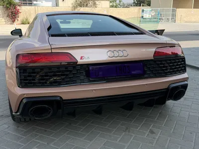 2023 اودي ار 8 في 10 بلس