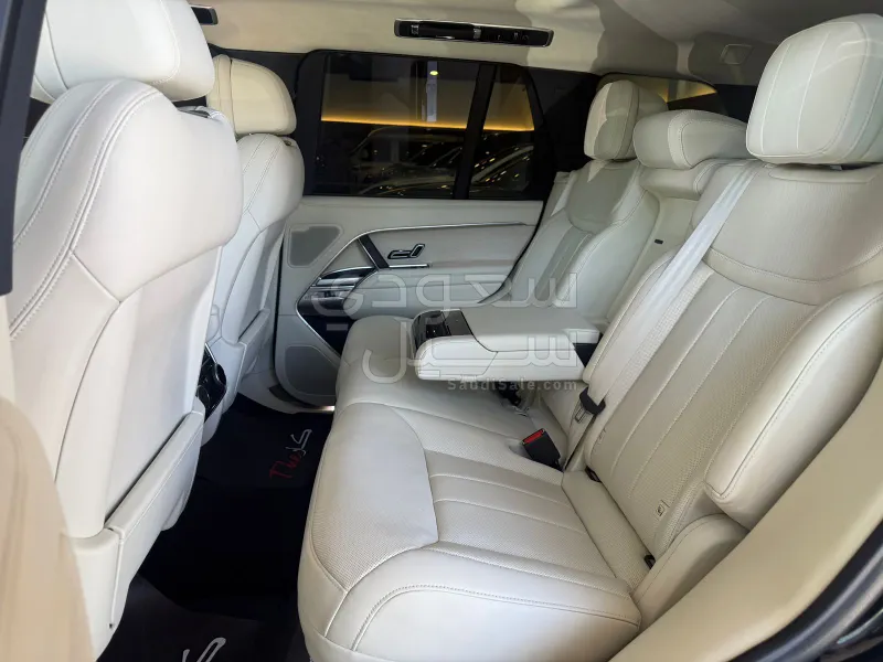 2024 لاند روفر رينج روفر فوج اس اي