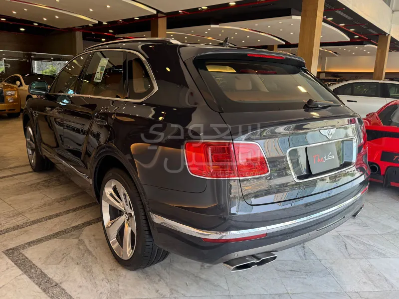 2020 بنتلي بنتايجا