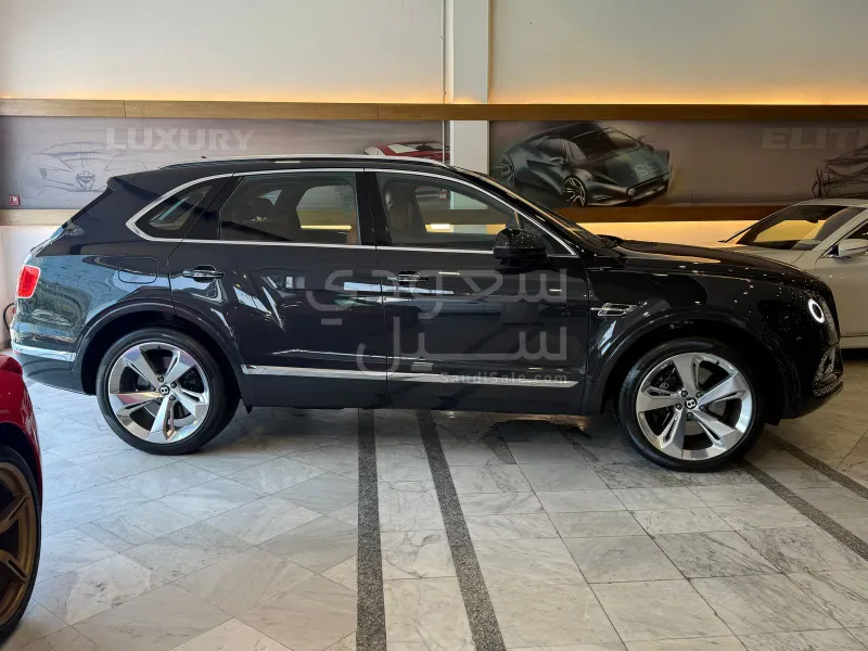 2020 بنتلي بنتايجا