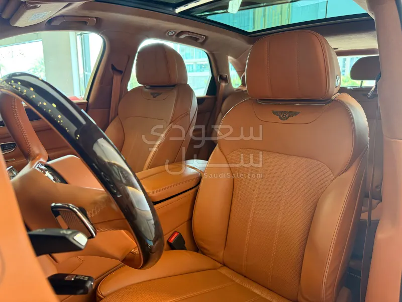 2020 بنتلي بنتايجا