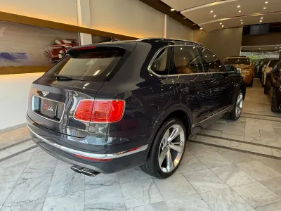 2020 بنتلي بنتايجا