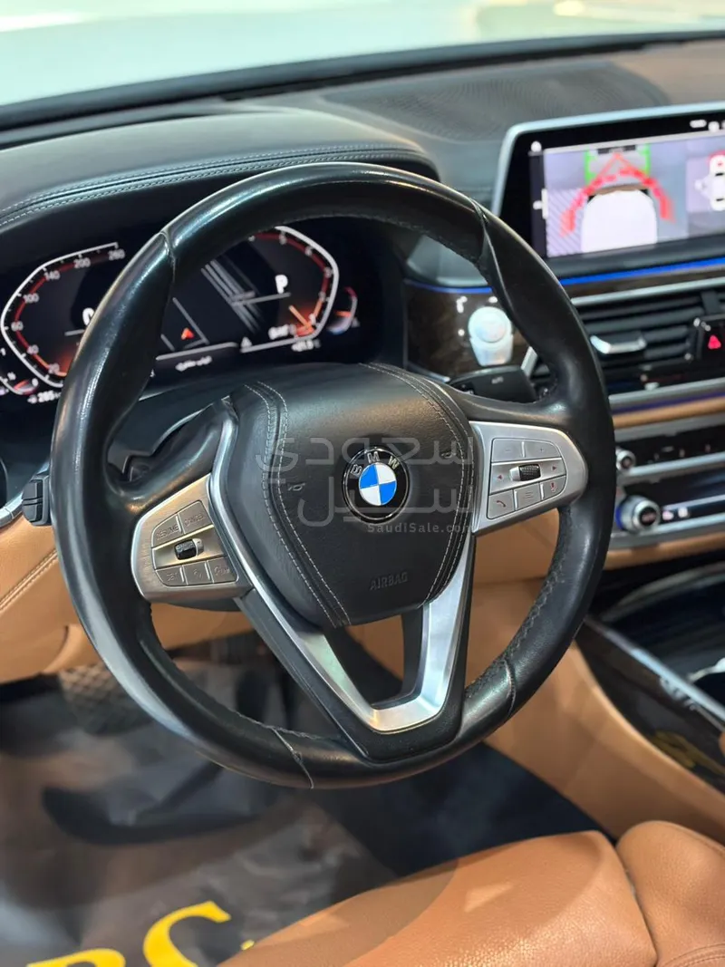 2020 بي ام دبليو الفئة السابعة 730 إل أي