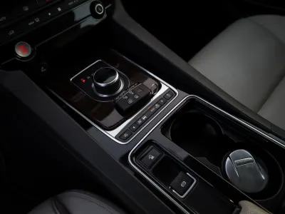 2017 جاكوار اف-بيس