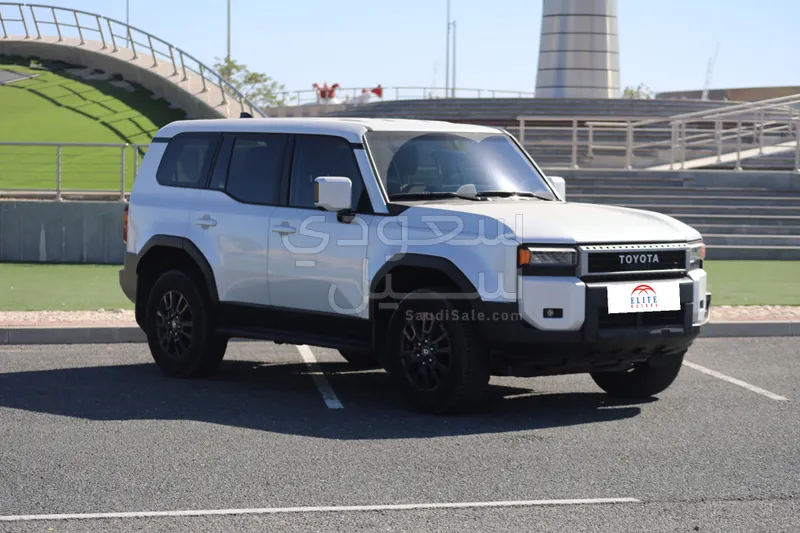 2024 تويوتا برادو تي اكس