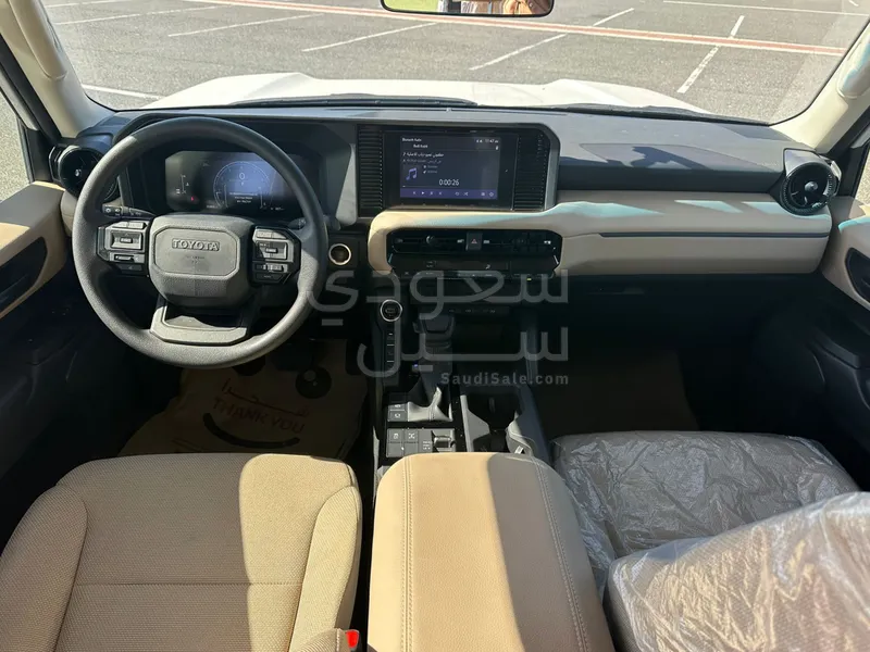 2024 تويوتا برادو تي اكس