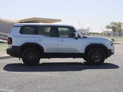 2024 تويوتا برادو تي اكس