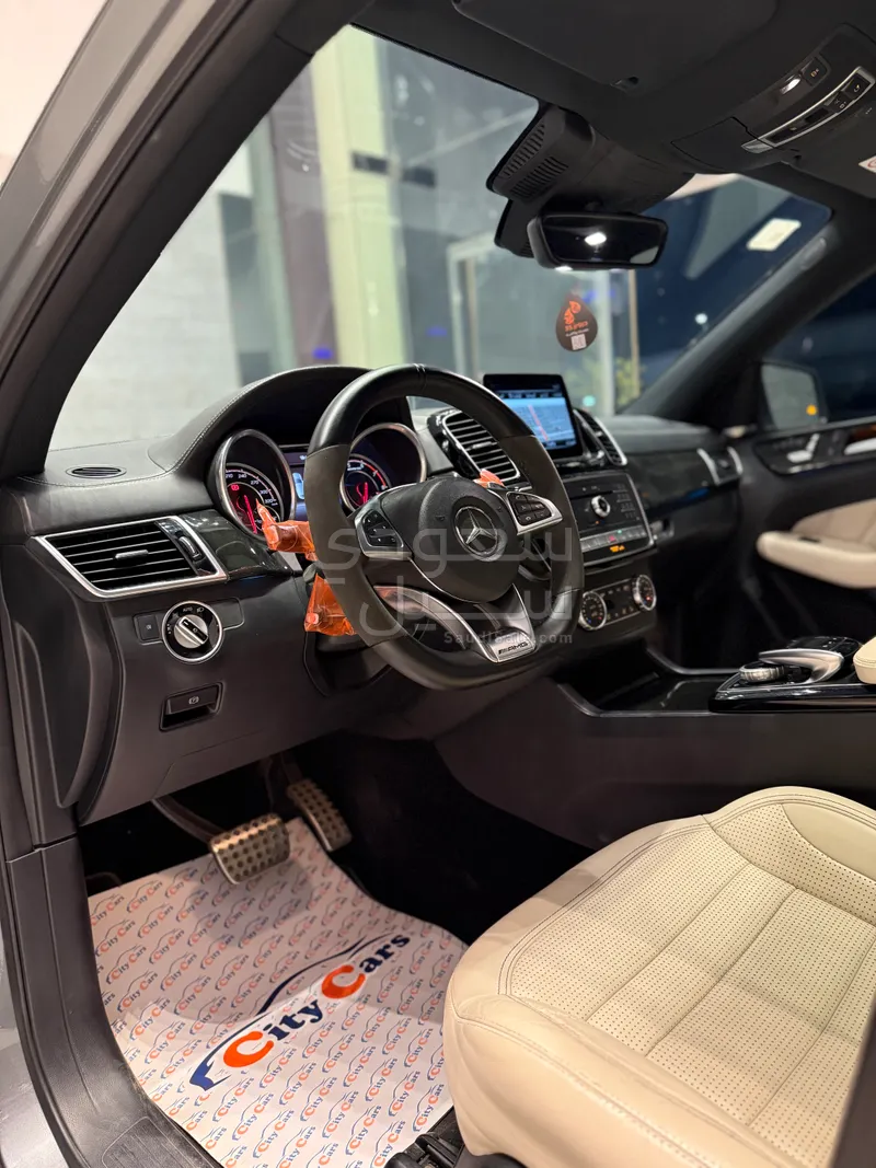 2018 مرسيدس - بنز جي إل إي 63إس أي إم جي