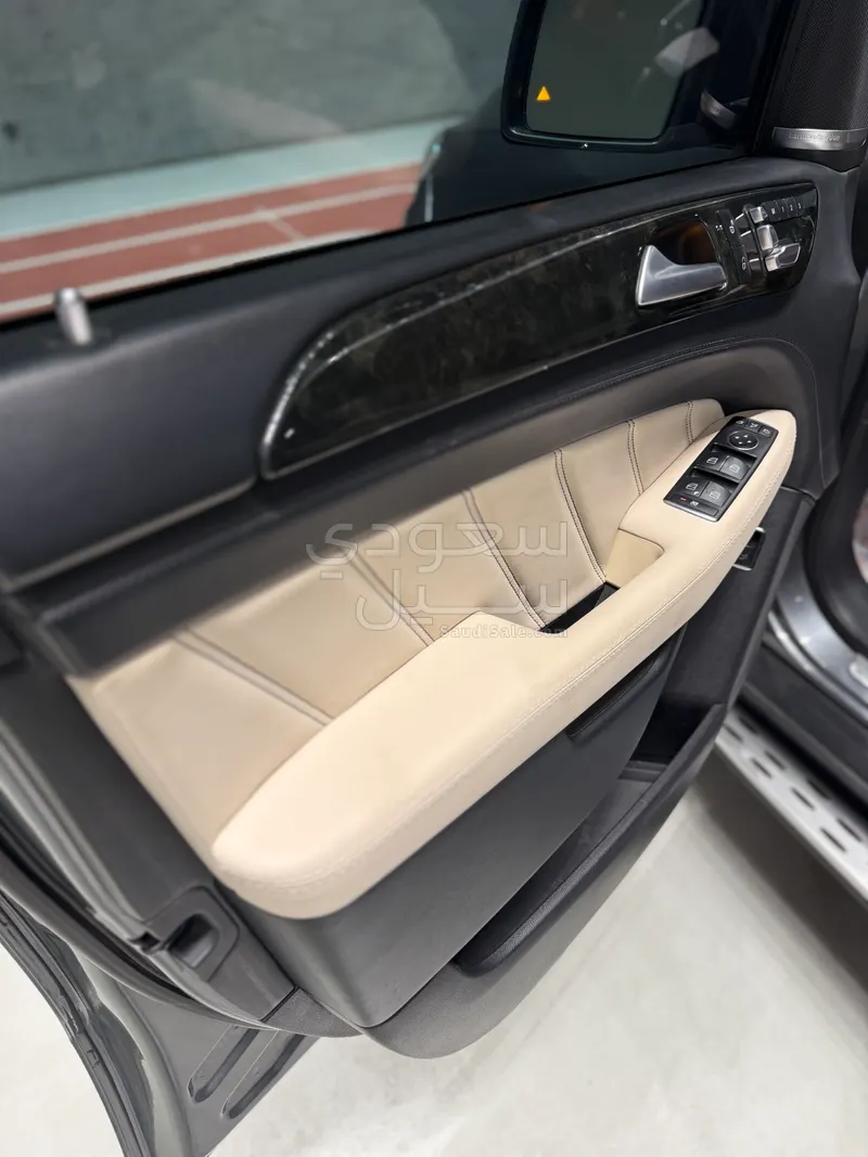 2018 مرسيدس - بنز جي إل إي 63إس أي إم جي