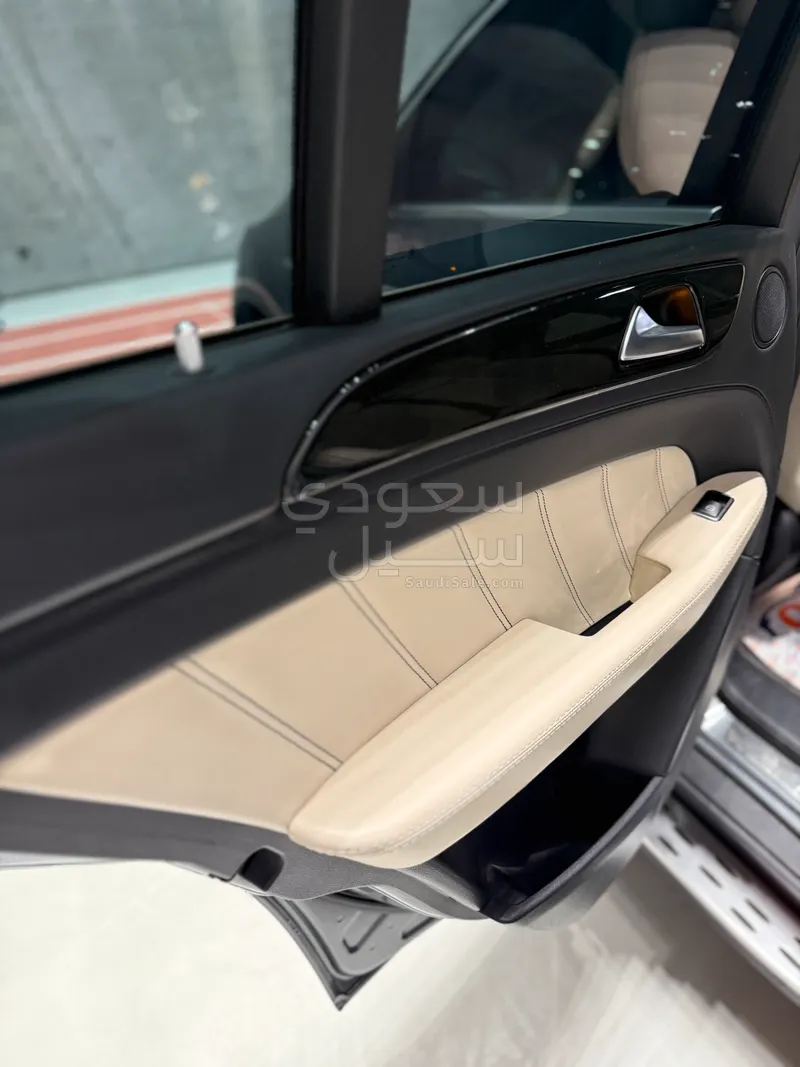 2018 مرسيدس - بنز جي إل إي 63إس أي إم جي