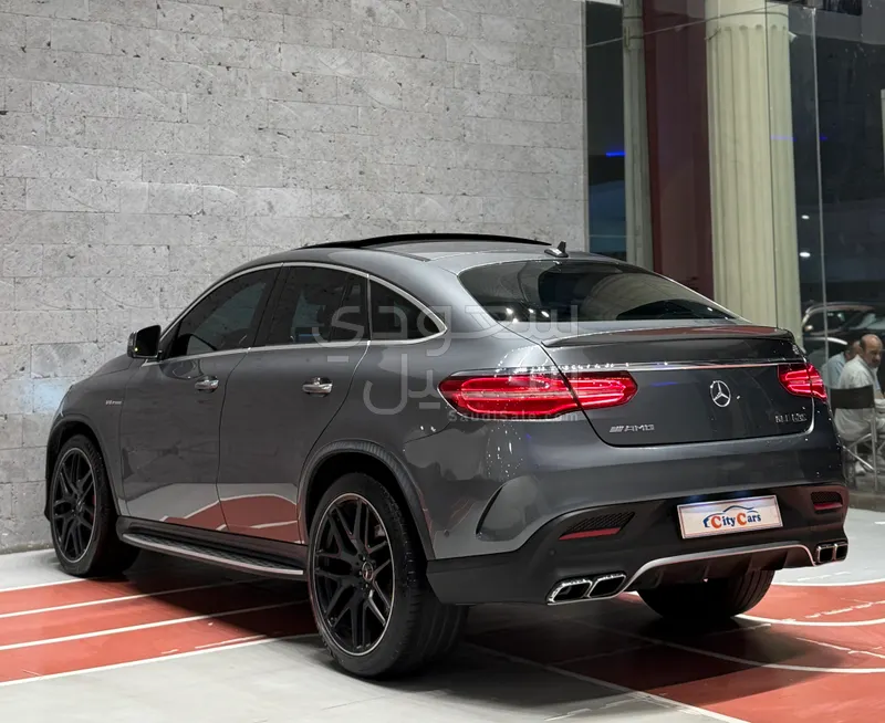 2018 مرسيدس - بنز جي إل إي 63إس أي إم جي