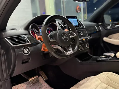 2018 مرسيدس - بنز جي إل إي 63إس أي إم جي