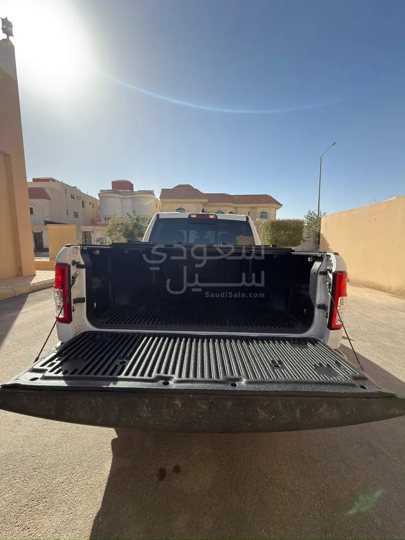 2023 دودج رام 1500 بيج هورن