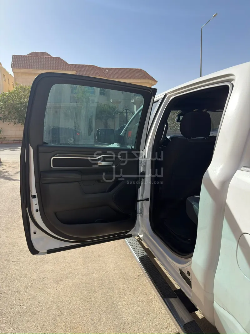 2023 دودج رام 1500 بيج هورن