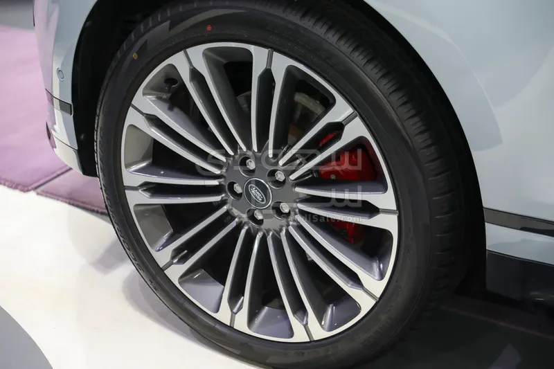 2025 لاند روفر رينج روفر فيلار اتش اس اي