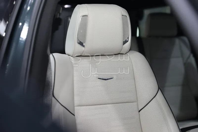 2025 كاديلاك اسكاليد سبورت